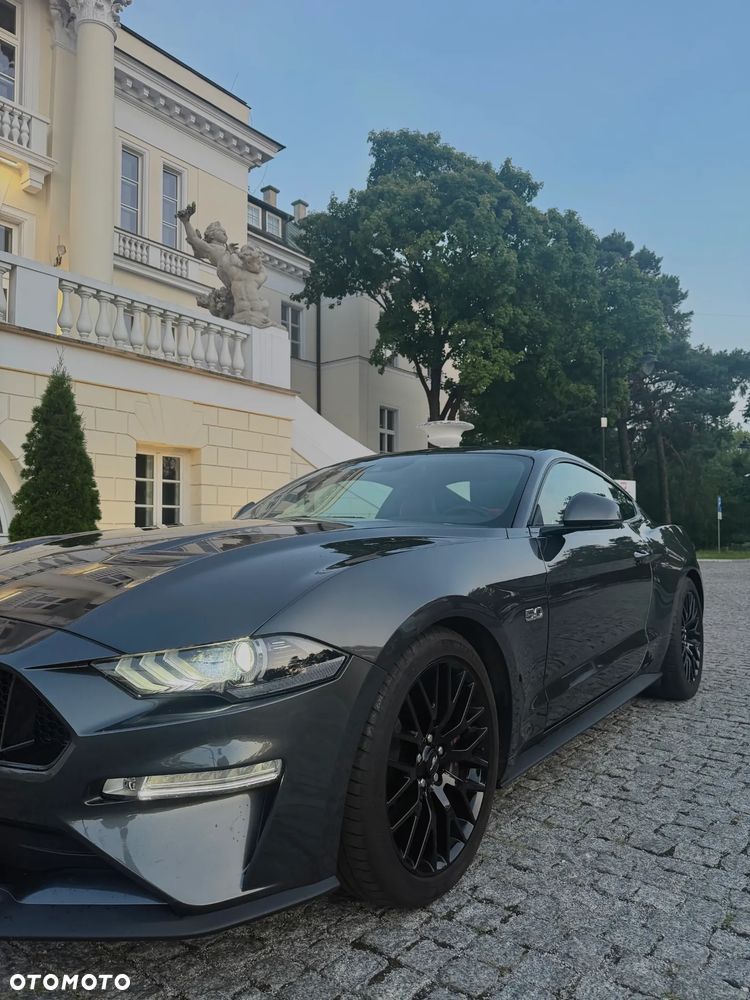 Ford Mustang - 1