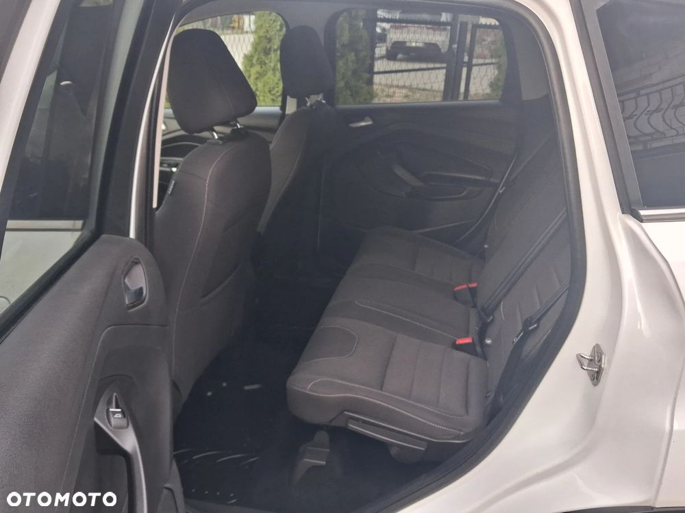 Ford Kuga 2.0 TDCi 4x4 Titanium - 9