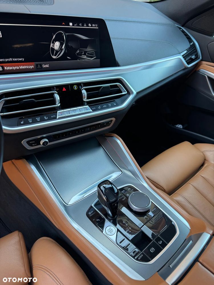 BMW X6 - 36