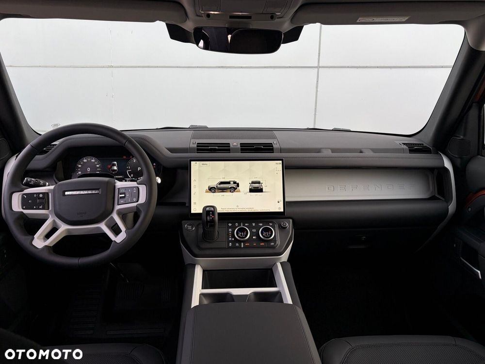 Land Rover Defender - 17