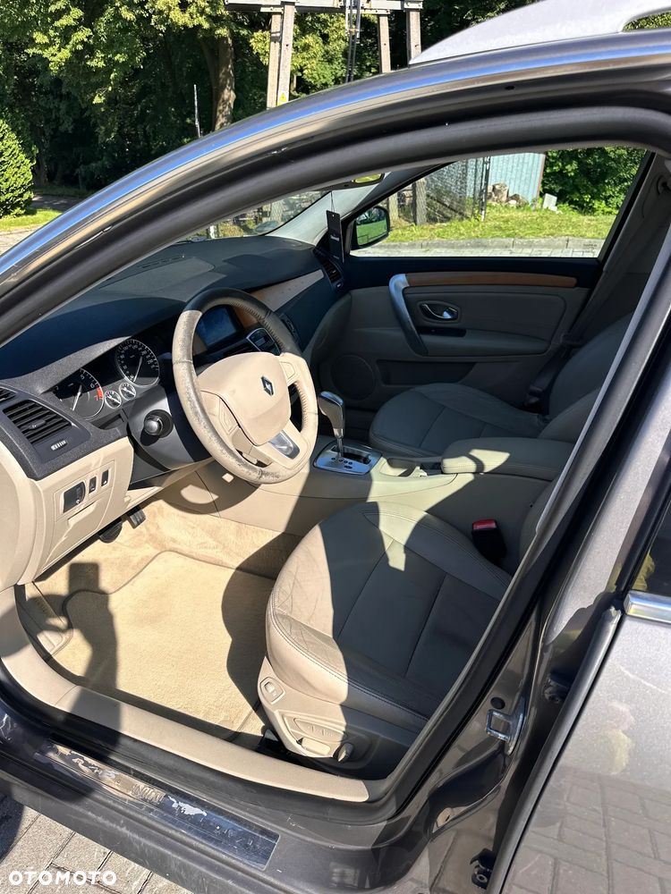 Renault Laguna 2.0 16V Turbo Initiale - 9
