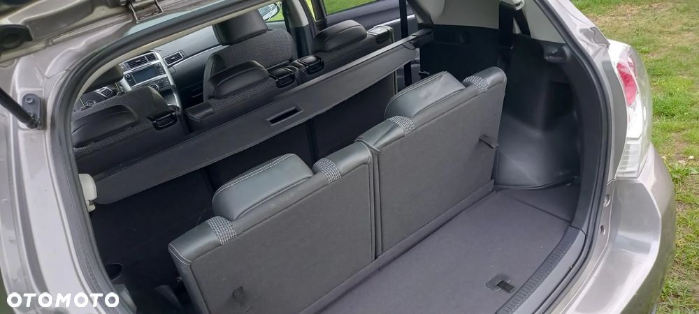 Toyota Verso 1.8 7-Sitzer Executive - 12