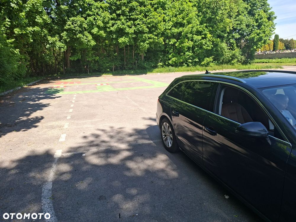 Audi A4 Avant 35 TDI S tronic - 12