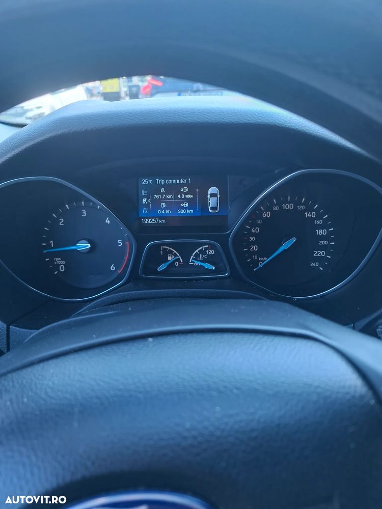 Ford Focus 1.6 TDCI DPF Trend - 6
