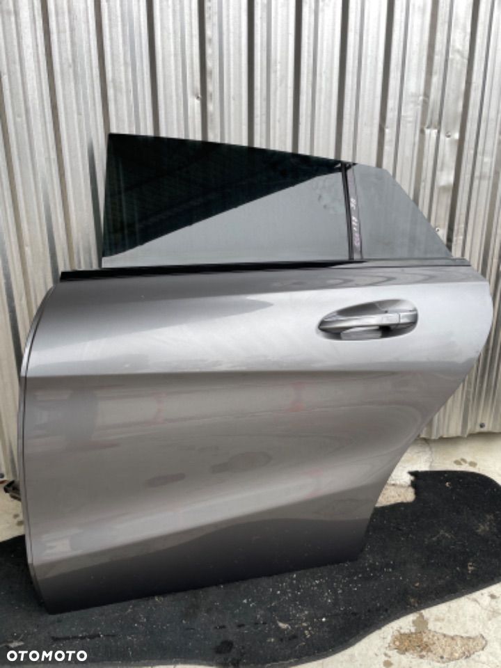 Mercedes CLA W117  drzwi lewe prawe tył zamek szyba listwa   LAKIER 787 - 2