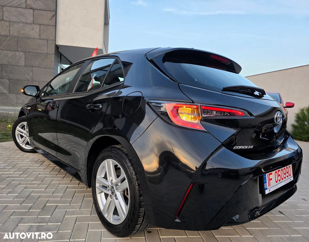 Toyota Corolla 1.8 HSD Business - 7