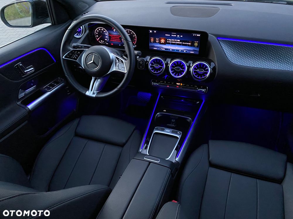 Mercedes-Benz GLA 250 - 30