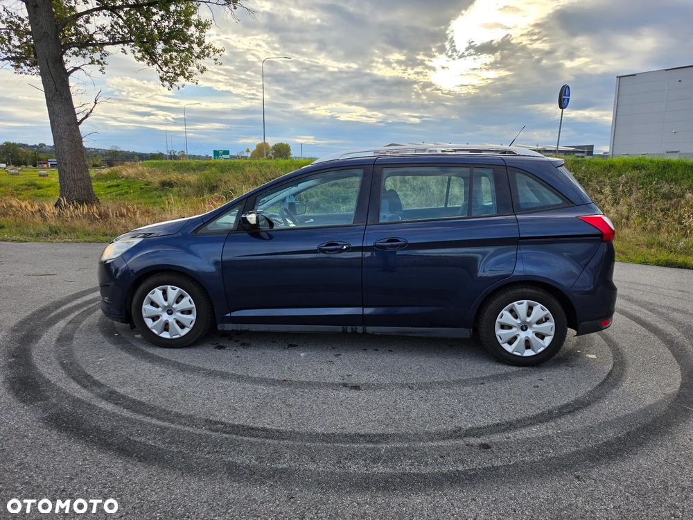 Ford Grand C-MAX - 8