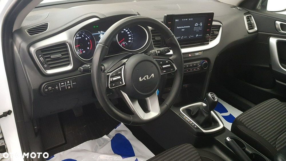 Kia Ceed - 19