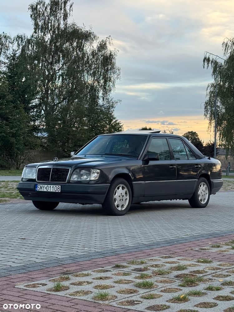 Mercedes-Benz Klasa E - 1