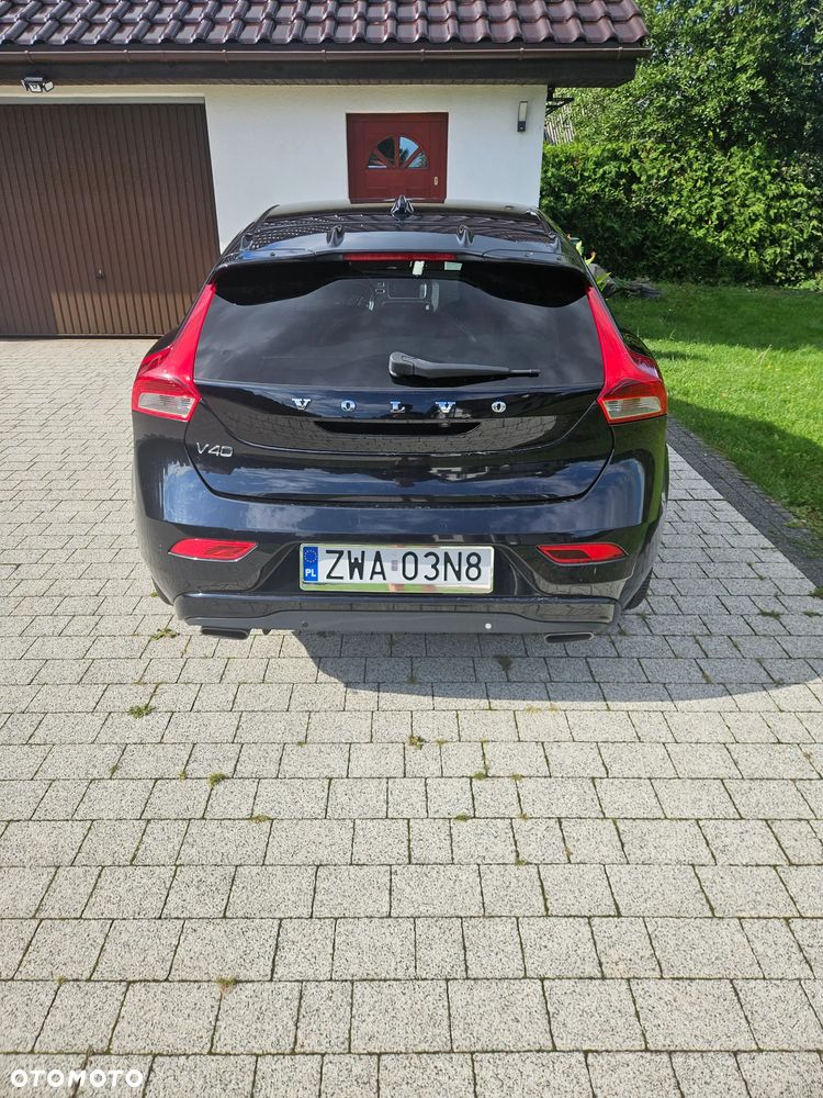 Volvo V40 D4 Summum - 2