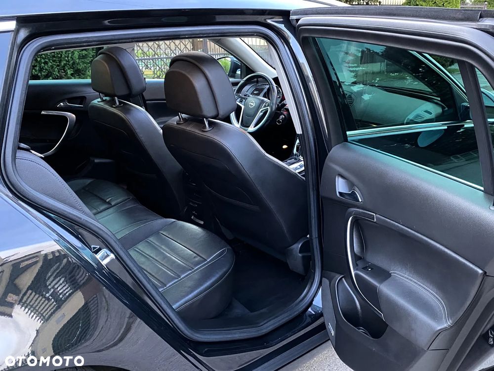 Opel Insignia 2.0 T Cosmo 4x4 - 31
