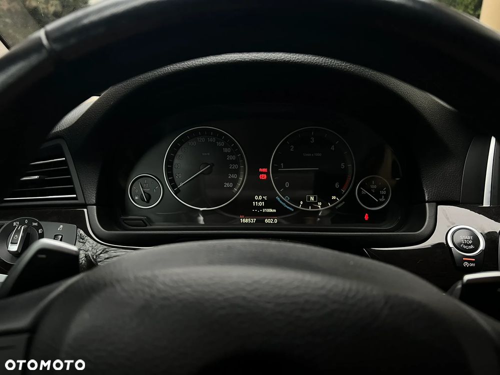 BMW Seria 5 520d - 17