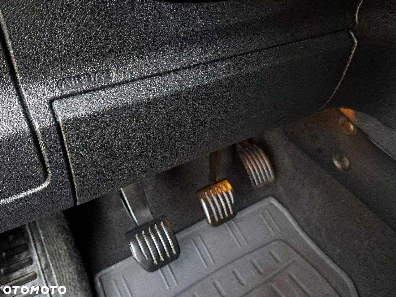 Ford S-Max - 14