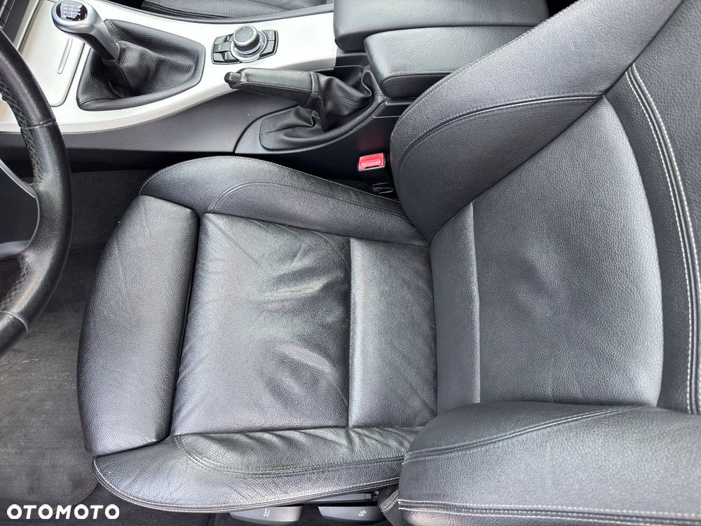 BMW Seria 3 320d - 16