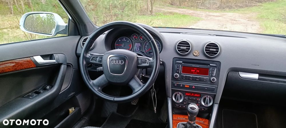 Audi A3 Sportback 2.0 TDI Ambiente - 12