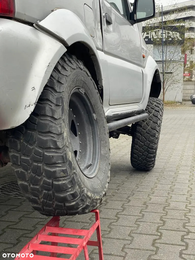 Suzuki Jimny - 15