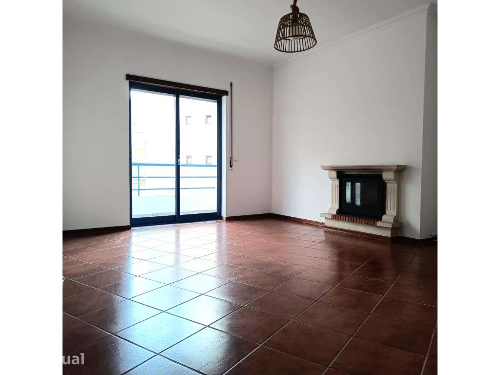 Apartamento T3 com garagem - Grande imagem: 2/22