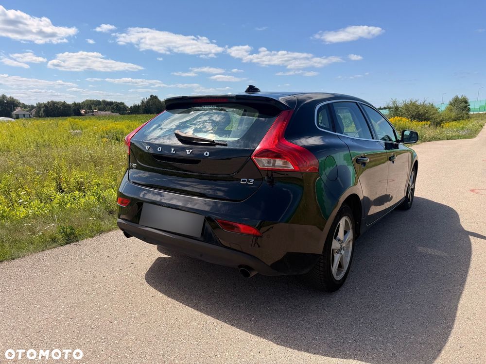 Volvo V40 D3 Momentum - 14
