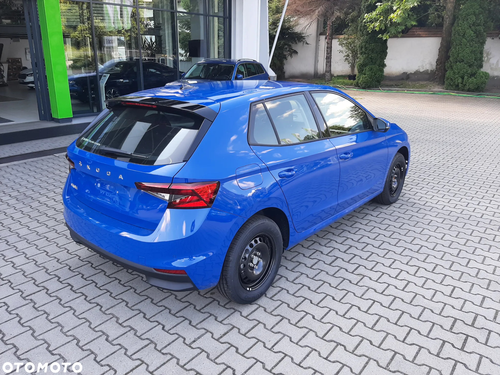 Skoda Fabia 1.0 Essence - 4