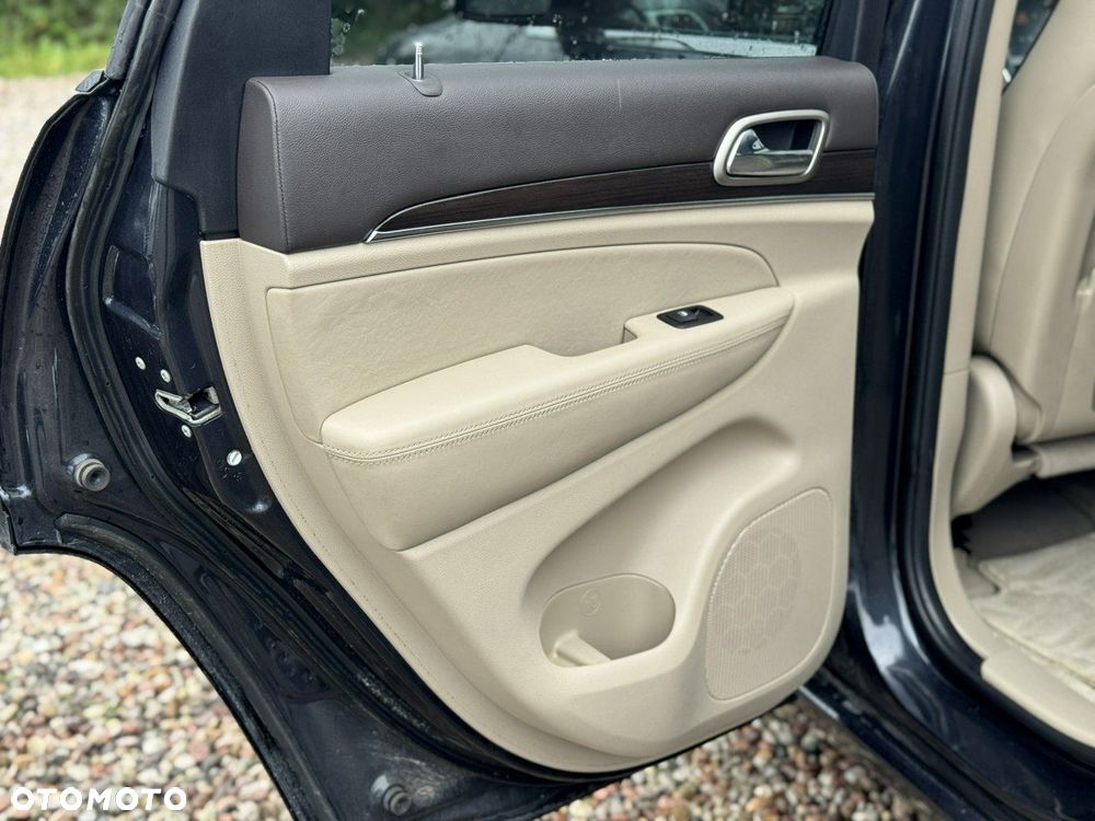 Jeep Grand Cherokee 3.0 CRD Overland Summit Platinum - 32