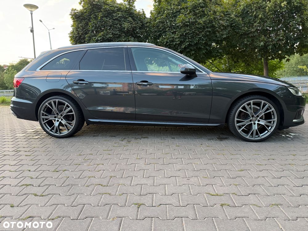Audi A4 Avant 30 TDI S tronic advanced - 33
