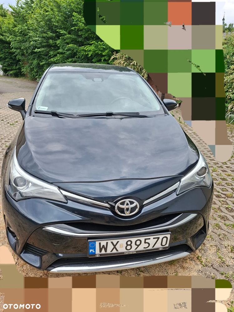 Toyota Avensis 1.8 Style - 1
