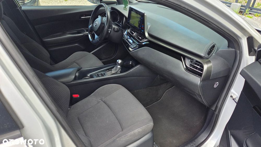 Toyota C-HR Business-Edition - 10