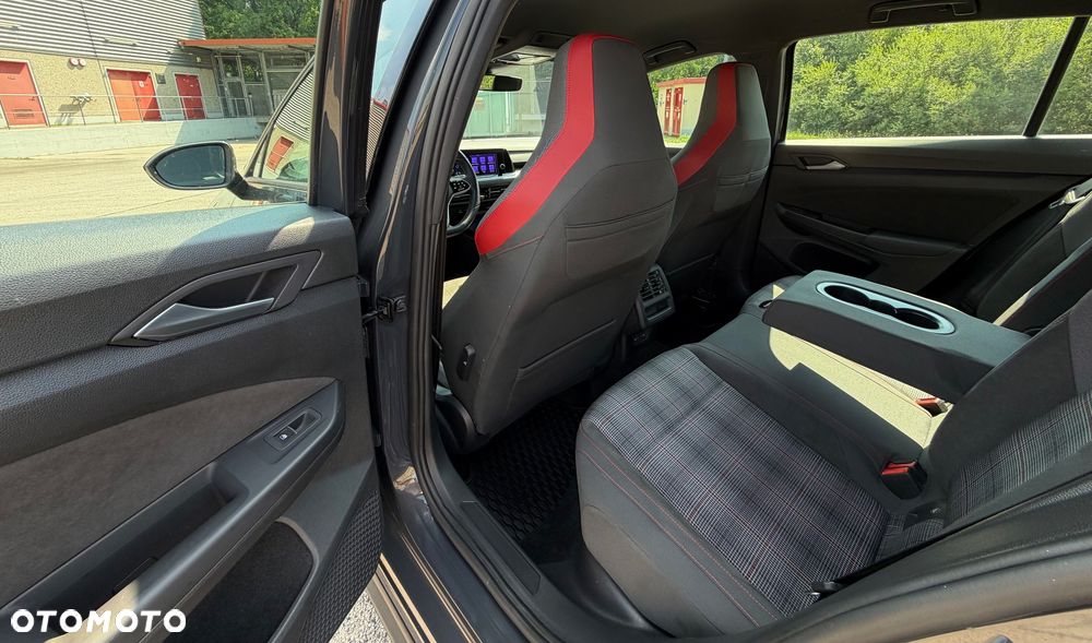 Volkswagen Golf 2.0 TSI OPF GTI - 33