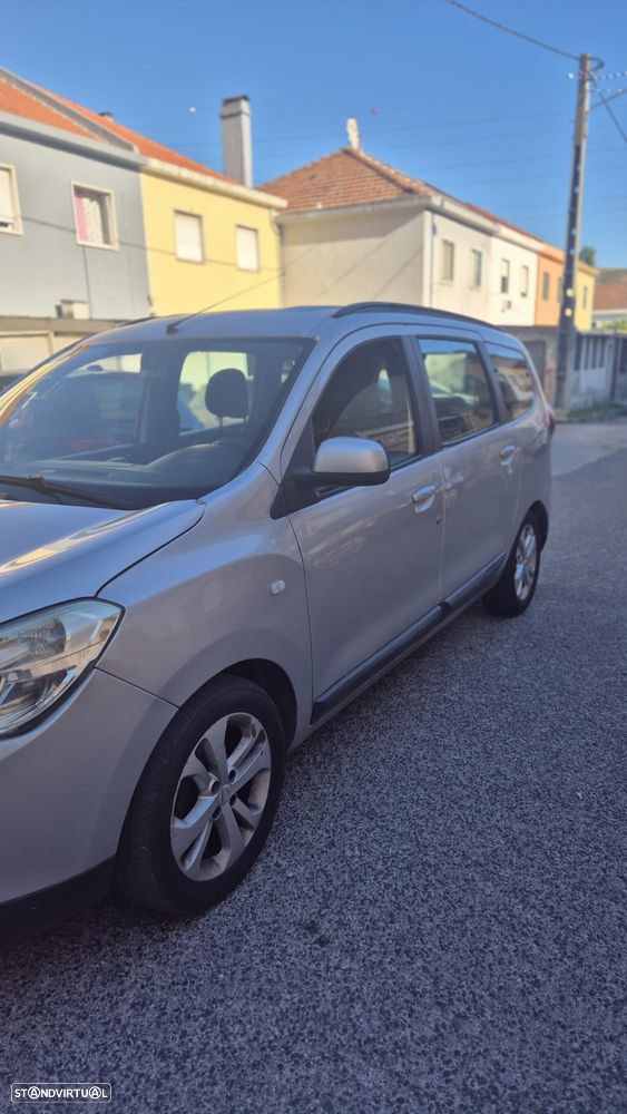 Dacia Lodgy 1.5 dCi Confort 7L - 8