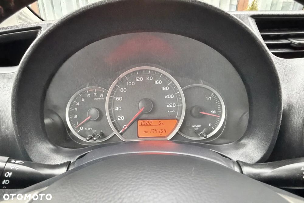 Toyota Yaris 1.33 Life - 30