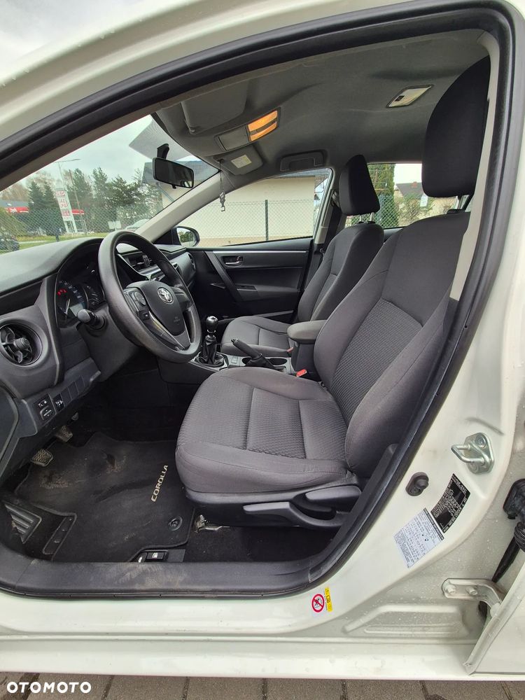 Toyota Corolla 1.33 Comfort - 17