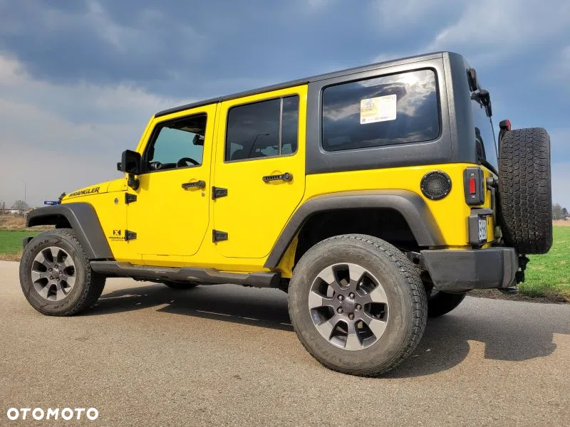 Jeep Wrangler Unlimited 3.8 Sahara - 2