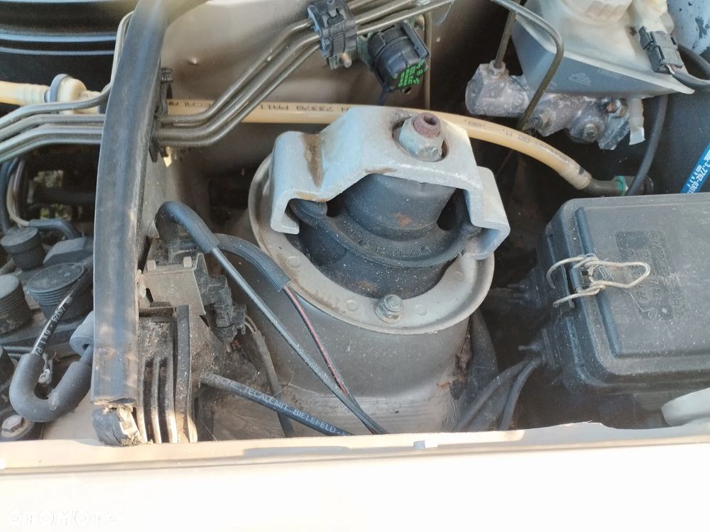 Mercedes-Benz W124 (1984-1993) - 26