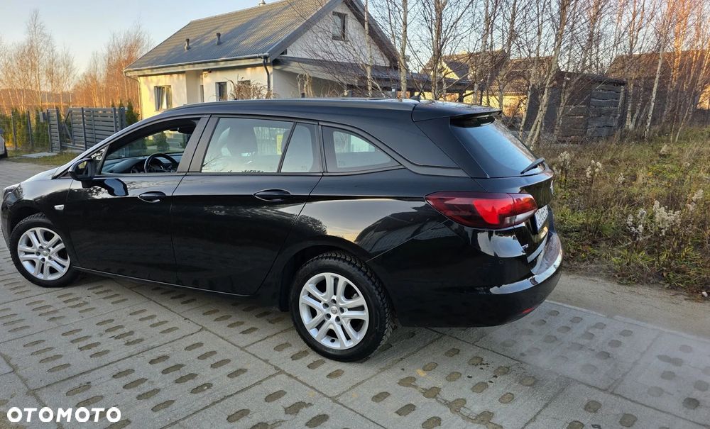 Opel Astra 1.4 T Enjoy - 19