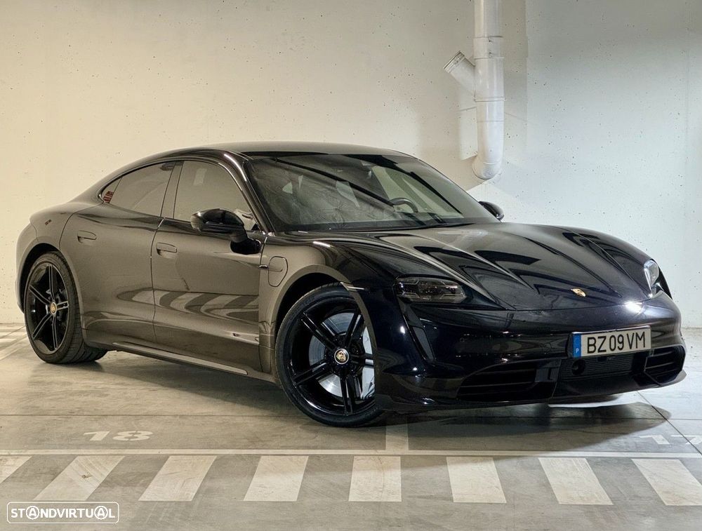 Porsche Taycan Turbo - 8