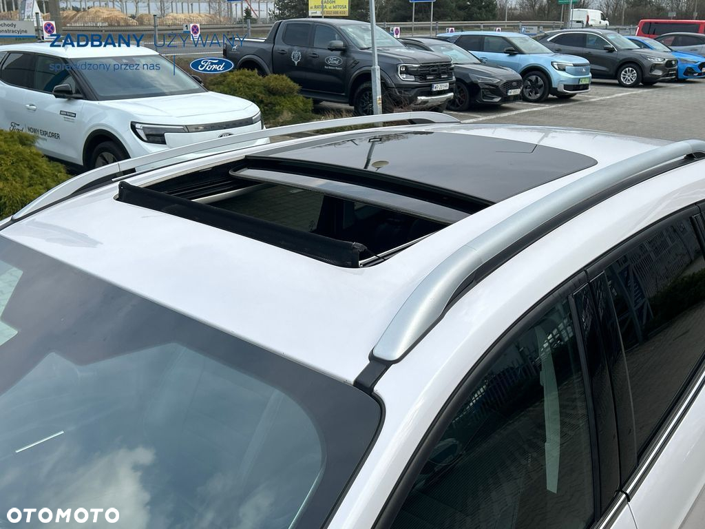 Ford Kuga 1.5 EcoBoost 2x4 Titanium - 17