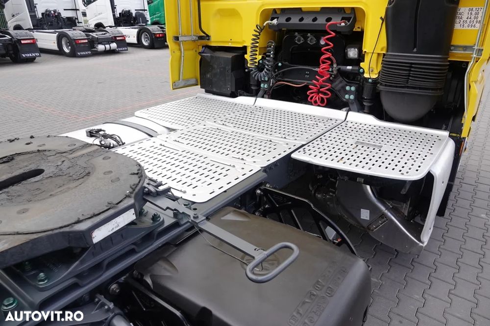 DAF XF 530 / CABINĂ SPATIALĂ / ANVELOPE 100% / EURO 6 - 16