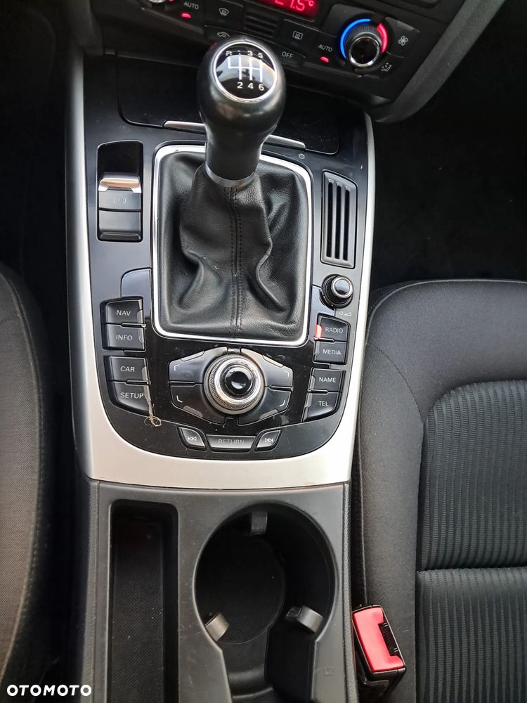 Audi A4 Limousine - 11