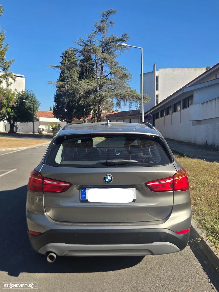 BMW X1 16 d sDrive - 8