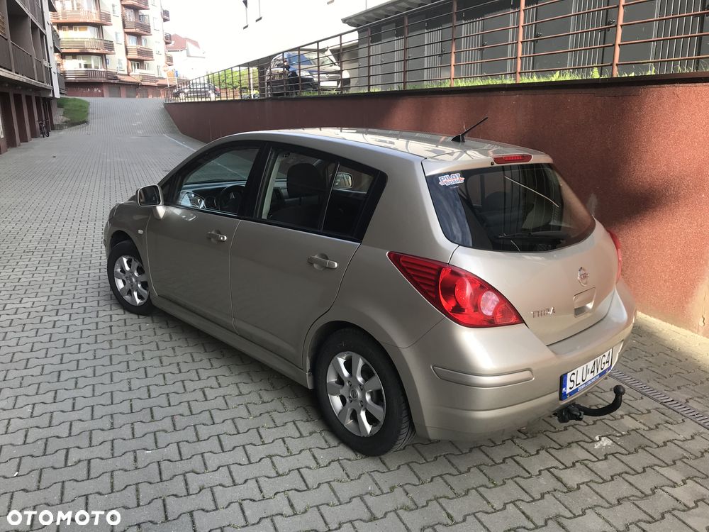 Nissan Tiida 1.6 Tekna - 5