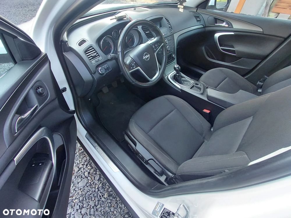 Opel Insignia - 9