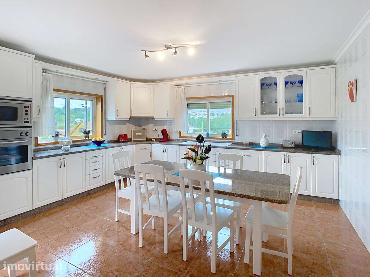 Moradia, 246 m², Golães - Grande imagem: 2/24