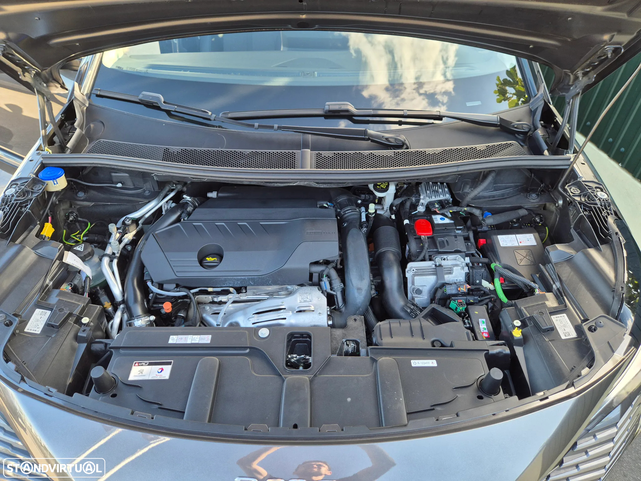 Peugeot 3008 1.6 Hybrid Allure Pack e-EAT8 - 55