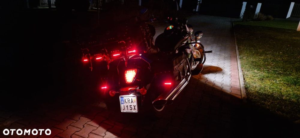 Suzuki Boulevard - 18