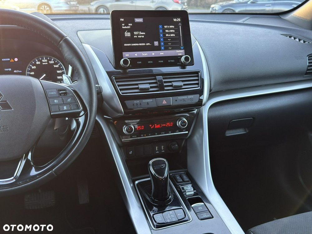 Mitsubishi Eclipse Cross - 24