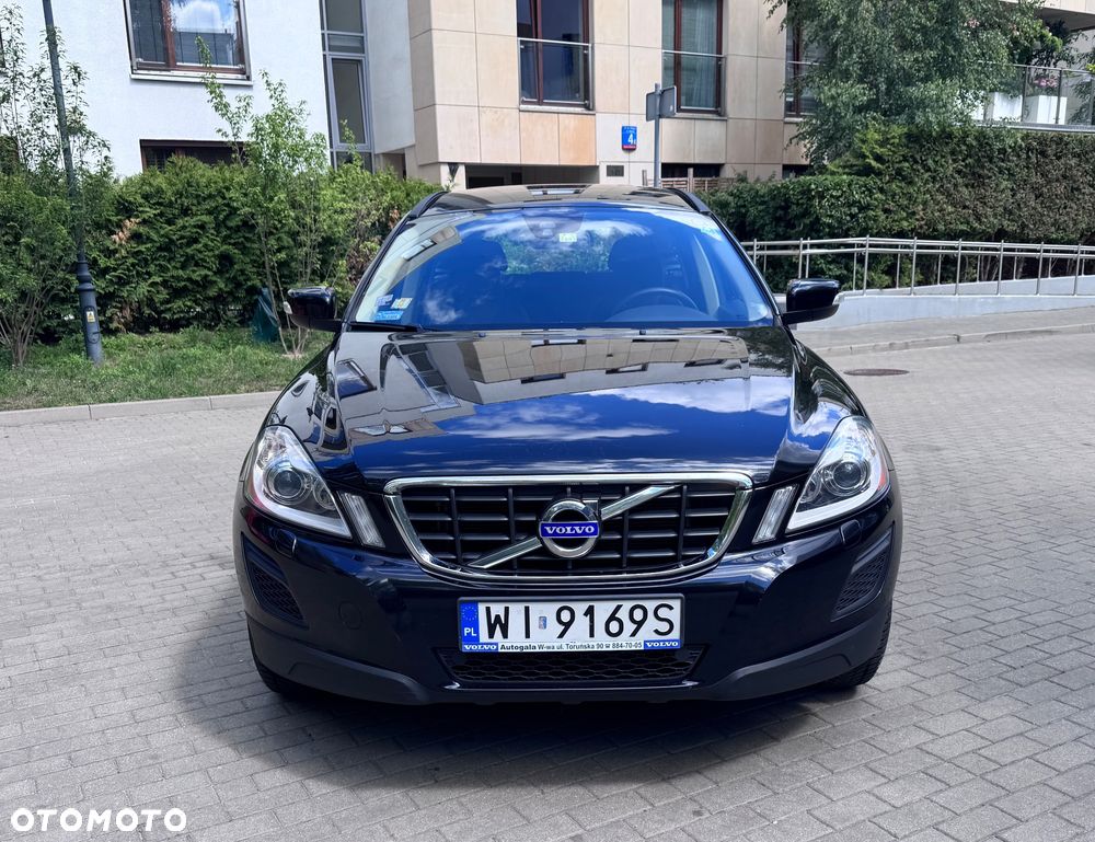 Volvo XC 60 D4 Geartronic Momentum - 1