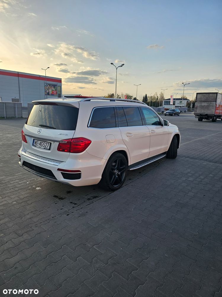 Mercedes-Benz GL 350 BlueTEC 4-Matic - 8