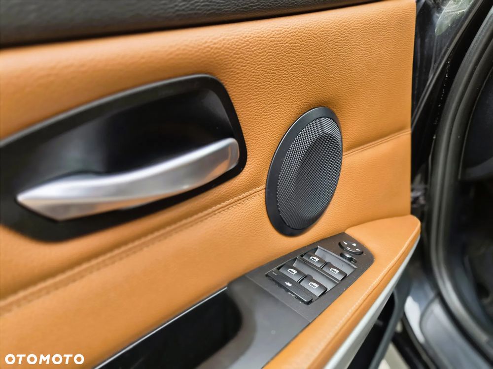 BMW Seria 3 - 22