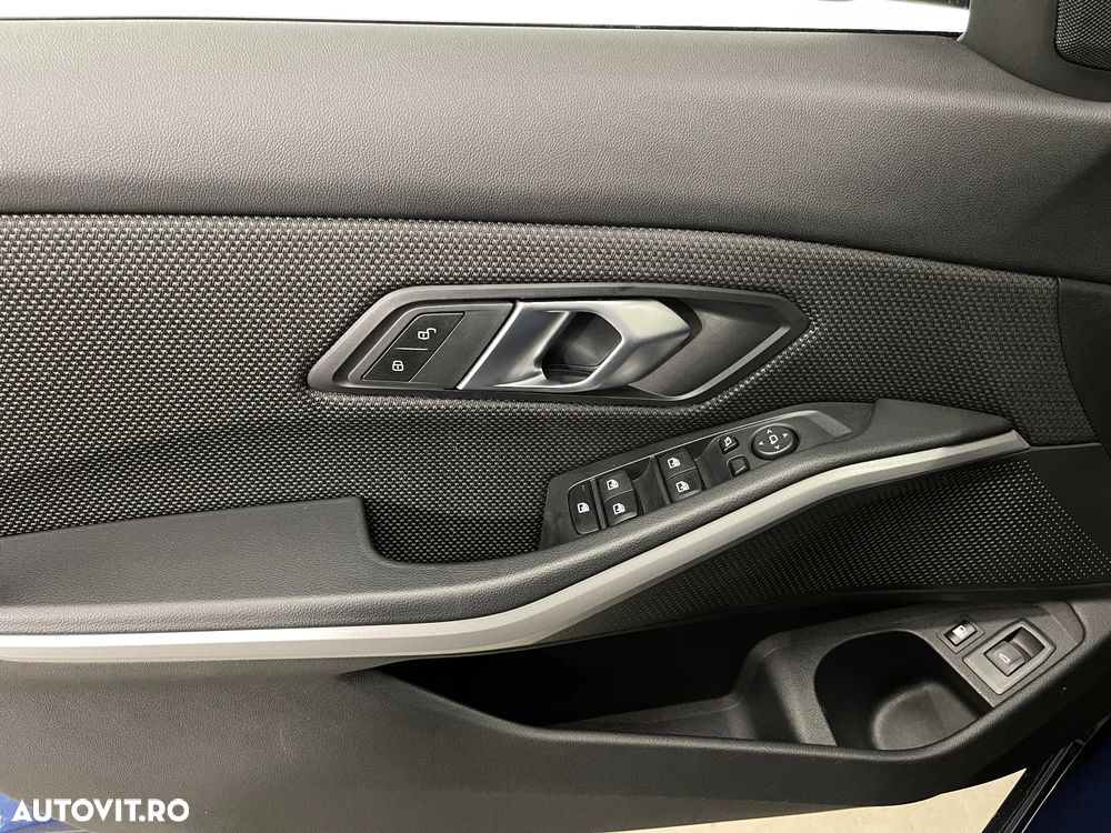 BMW Seria 3 320e AT PHEV - 27